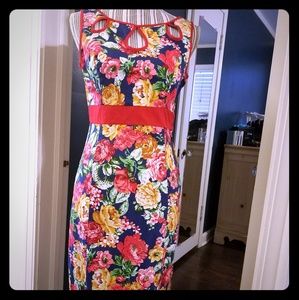 Knee length floral wiggle dress